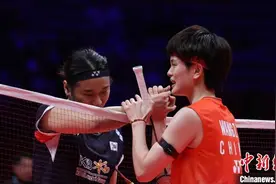 世界羽联总决赛：中国女单会师决赛 “雅思”赢内战图片
