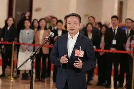 两会专访｜何小鹏：向飞行汽车穿梭云端的愿景靠近图片