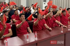 杨柳获拳击女子66公斤级银牌，教练：等她回来包饺子庆祝图片