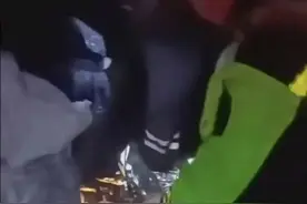 悲剧重演！年轻情侣深夜爬山，双双失温遇难！应急局：已封山图片