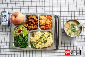 菜品好不好学生“试吃员”有发言权 常州教育： “1+1+1”食堂管理模式见成效图片