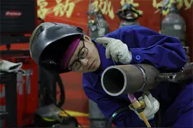 笃学奋进强技能，爱岗敬业践使命——记2023年内蒙古自治区五一劳动奖章获得者王其其图片
