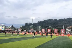 内蒙古鄂托克前旗草原村排在贵州村超大放异彩图片