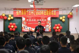 让人触动！他们这样迎新年......图片