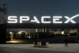 知情人士称SpaceX正在为美国情报机构建设间谍卫星网络，7年前就被曝开始涉足军事图片
