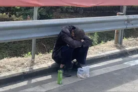 大叔“苦等儿接”17小时，汕汾高速工作人员暖心相助图片