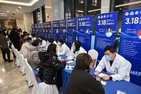 专家：近年来脂肪肝发病率明显升高，胖人瘦人都可能得图片