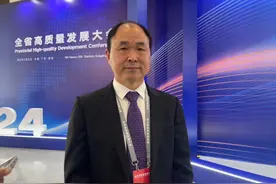 龙年广东第一会｜广东华中科技大学工研院张国军：广东促进科技成果转化，要像培育“苹果林”一样打造创新生态图片