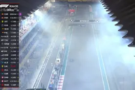 F1阿布扎比站正赛：维斯塔潘夺冠；梅赛德斯力压法拉利夺第二图片