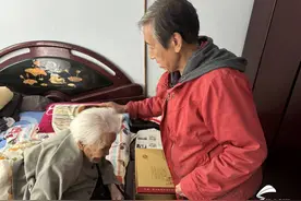 “好儿媳”引领“好家风” 肥城74岁好儿媳照顾百岁婆婆半个世纪图片