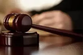 下班后“工作微信”该不该回？能不能要加班费？图片
