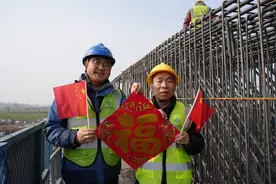 叶鲁高速一标项目节后全面复工图片