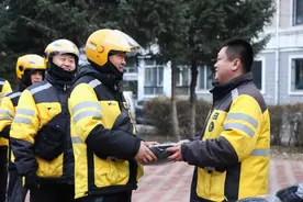 美团强化骑手冬季“吃用穿行”保障，与各方共建骑手驿站近五万个图片