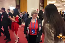 时政Vlog丨鼓岭友人穆言灵：多在一起，让我们做朋友吧视频封面