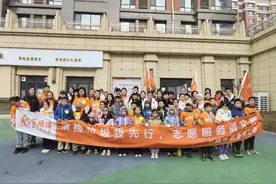 乐陪伴莱阳阳光亲子义工团—“企鹅清城”活动：家长与孩子齐心清洁家园，点亮环保未来图片