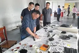 徂徕镇开展“翰墨迎中秋 书画寄团圆”书画创作活动图片