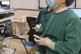 14岁少年忽视胃痛 竟引发上消化道大出血！医护全力救治转危为安图片