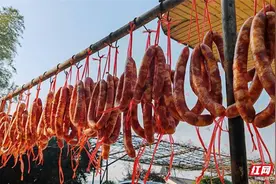 我老家腊货晾晒场的豪横， 感觉就是大户人家在比赛啊图片
