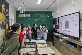 造纸、烘焙、“玩”手机……上学也可以很有趣！图片