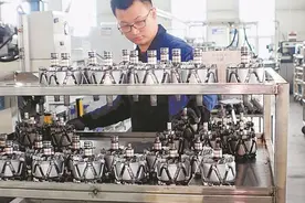 废旧机电的“重生”之路图片