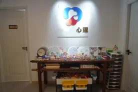 新闻周刊丨读不懂的小孩图片