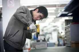 身边的榜样|章跃洪：从小山村走出的“大国工匠”图片