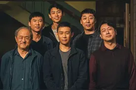 艺评丨任彧婵：愿世间不再重复三大队的故事图片