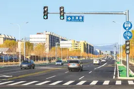 节省通勤时间30分钟 惠及周边15万市民日常出行 北清路打通“最后一公里”图片