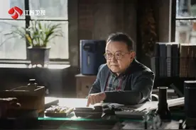 独家对话｜王刚：“铁三角”之间有种松弛感，即兴表演欢乐多图片