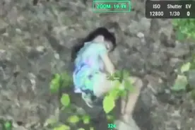 美国女孩梦游进入树林后失踪 被无人机发现躺在地上睡觉图片