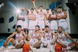 FIBA洲际杯新加坡开打，浙江稠州金租男篮大胜西超联赛冠军，取得开门红图片