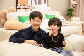 《爸爸当家3》总导演兰迪：不同职业爸爸回家“带娃”，带来新思考图片