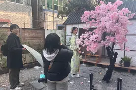 东湖樱园带火附近摄影工作室，营业额增长三至四倍，店主：我们是樱花季的直接受益者图片