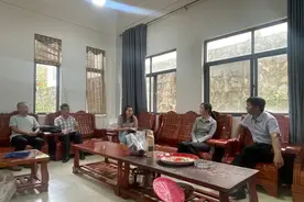 老张十二年的心结终于解开了图片