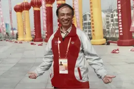 青岛故事丨大体老师沈伯威：甘于奉献，成就不凡人生图片