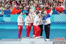 奥运赛场内外的温情瞬间图片