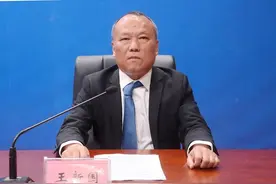 华容区推动城乡交通完善畅达，力争庙岭镇客运站8月份投用图片