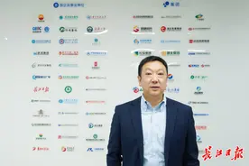“数智武汉”先锋企业人物丨泛微湖北运营中心总经理胡彦斌：做数字经济赋能者图片