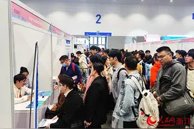 杭州：“起跑春天”聚英才 厚植梧桐引凤栖图片