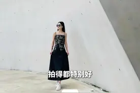 这位保安大叔火了！一群人排长队等他……图片
