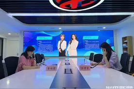 问法热线丨我的房子改落地窗，物业为何阻止？半岛问法热线聚焦装修纠纷，律师详解装修中的法律问题图片