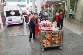 寒冬送暖 情满“医”线丨铜仁市妇幼保健院开展春节慰问活动图片