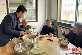 一个荣军养老院院长的牵挂图片