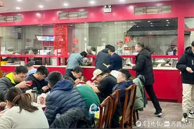 一天至少喝掉50万碗！走进济南的羊汤“江湖”图片