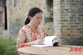 43岁女子二次考研考上北京大学图片