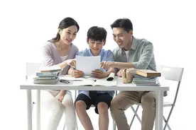 闪电心灵愈站 | 当孩子不尊重你、不理你时怎么办？心理专家：记住6个字就够了图片