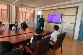护校安园丨光明派出所开展法治宣传进校园活动图片