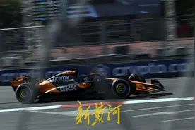 F1阿塞拜疆大奖赛：皮亚斯特里夺冠图片