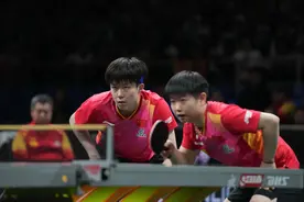 国际乒联混团世界杯第二阶段：国乒8比0轻取法国队图片