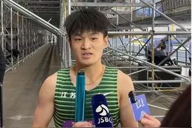 风驰电掣！江苏选手陆伟一以6秒64斩获60米冠军图片